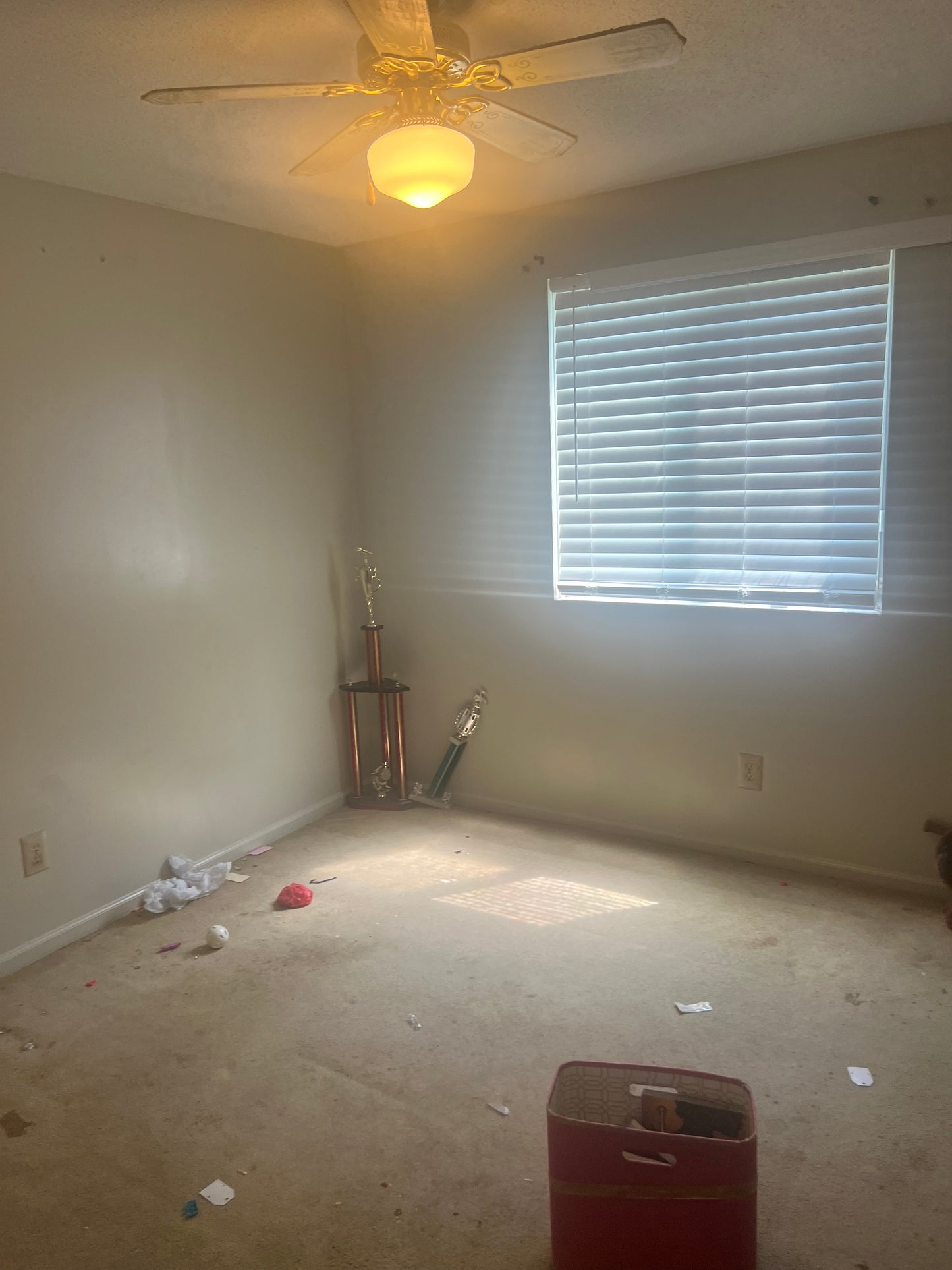 Ref 14073 4+2 Brick Home Fenced Yard w/ DB Carport