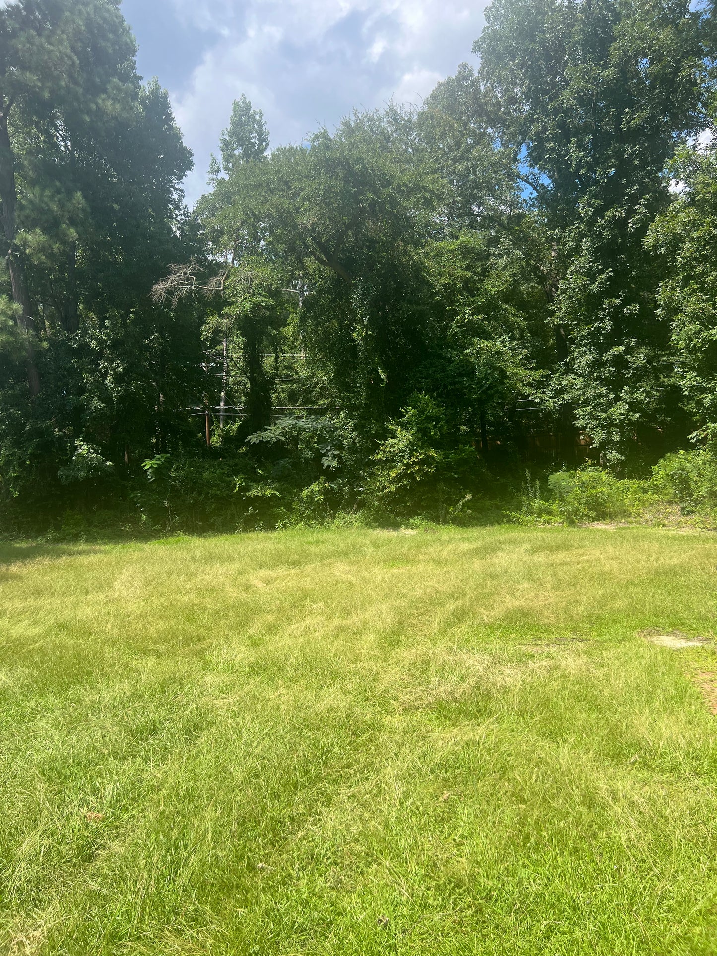 Ref 14073 4+2 Brick Home Fenced Yard w/ DB Carport